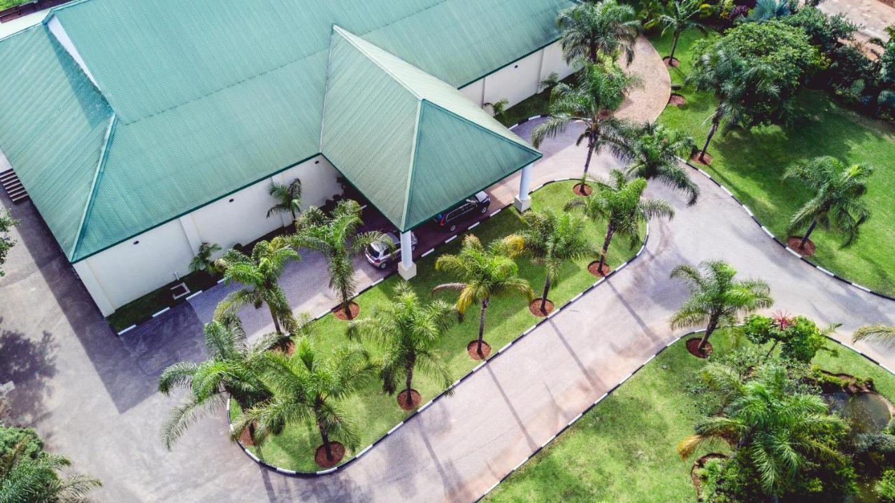 Sandy'S Creations Resort 卢萨卡 外观 照片